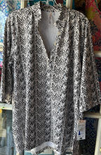 Load image into Gallery viewer, Beachtime Women’s V-Neck Tunic – Sun Protection, Cooling, Stylish