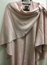 Load image into Gallery viewer, Parkhurst Covi Wrap with Tab Closure