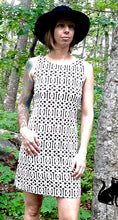 Load image into Gallery viewer, LuluB Sleeveless Travel Dress