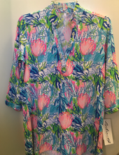 Load image into Gallery viewer, LuluB Key Hole Tunic with a Demi Stand Up Collar, and 3/4 Sleeve Tunic with SPF50+ Sun Protection