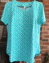 Load image into Gallery viewer, LuluB SHORT SLEEVE, ROUND NECK SHIRT With Sun Protection
